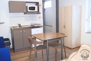 Dining - Le Meublé Nomade 9, Bollaert, Fac, 2pers, parking (Lens)