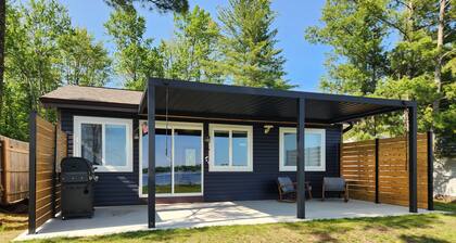 Lakefront Cottage Retreat in Charming Mountain!