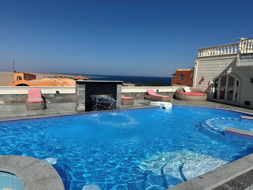 2-bedroom apartment in delightful Nabaq Sharm el Sheik with WiFi, AC