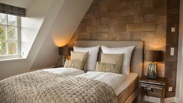 4 Schlafzimmer, Zimmersafe, Bügeleisen/Bügelbrett, WLAN