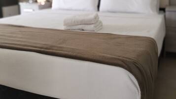 2 chambres, fer et planche Ă repasser, Wi-Fi, draps fournis