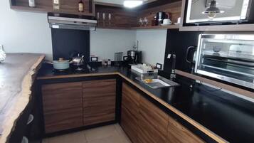 微波炉、烤箱、茶具/咖啡用具、烤面包机