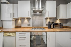 Fridge, microwave, oven, dishwasher