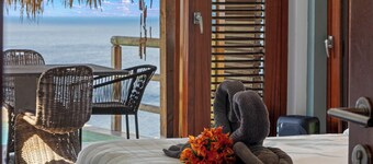 Lahara Suites, Cas Abou