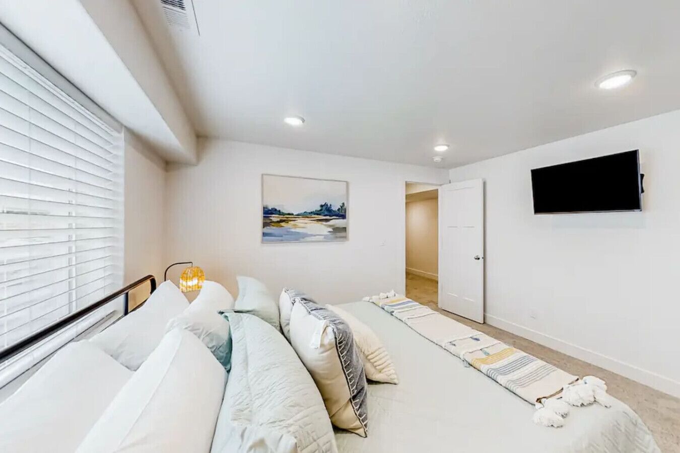 Deluxe Cabin, 6 Bedrooms, Mountain View | 6 bedrooms, iron/ironing board, free WiFi