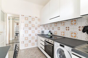 ثلاجة، ميكروويف، فرن