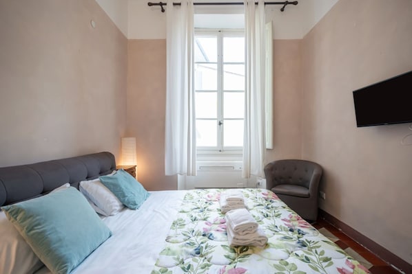 1 chambre, fer et planche Ă repasser, Wi-Fi, literie fournie