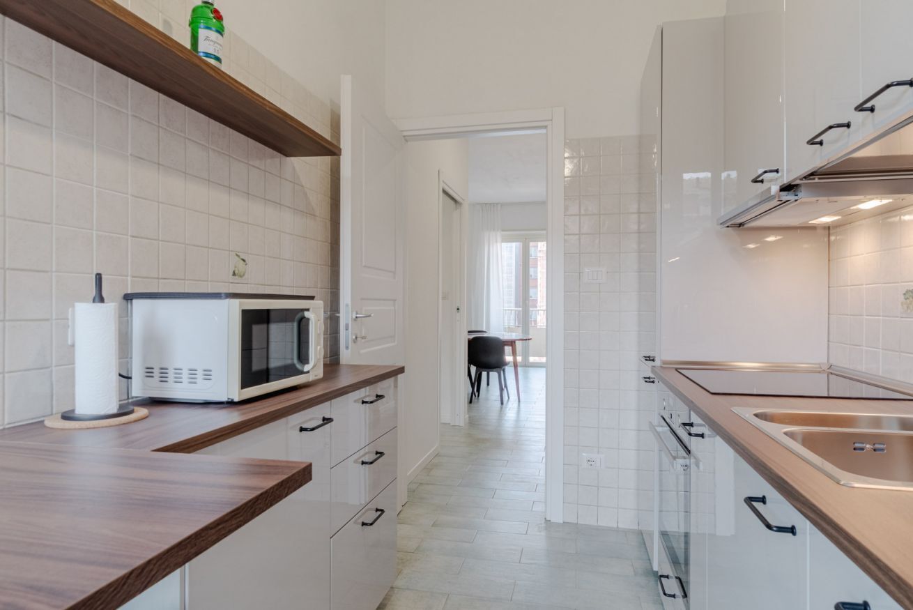 Micro-ondes, four, plaque de cuisson, lave-vaisselle