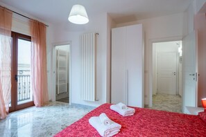 2 chambres, fer et planche à repasser, Wi-Fi, literie fournie