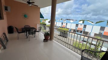 Comfort-Apartment, 2 Schlafzimmer, Küche | Blick vom Balkon