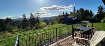 Gorgeous NEW Trapp Villa: Mountain View, Pool&More