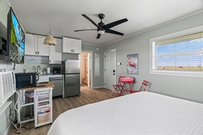1 bedroom, travel cot, free WiFi - Beach Haven- Overlook the gulf! (Galveston)