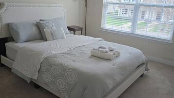 3 bedrooms, iron/ironing board, WiFi, bed sheets