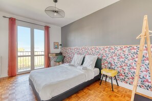 4 Schlafzimmer, Bügeleisen/Bügelbrett, WLAN, Bettwäsche