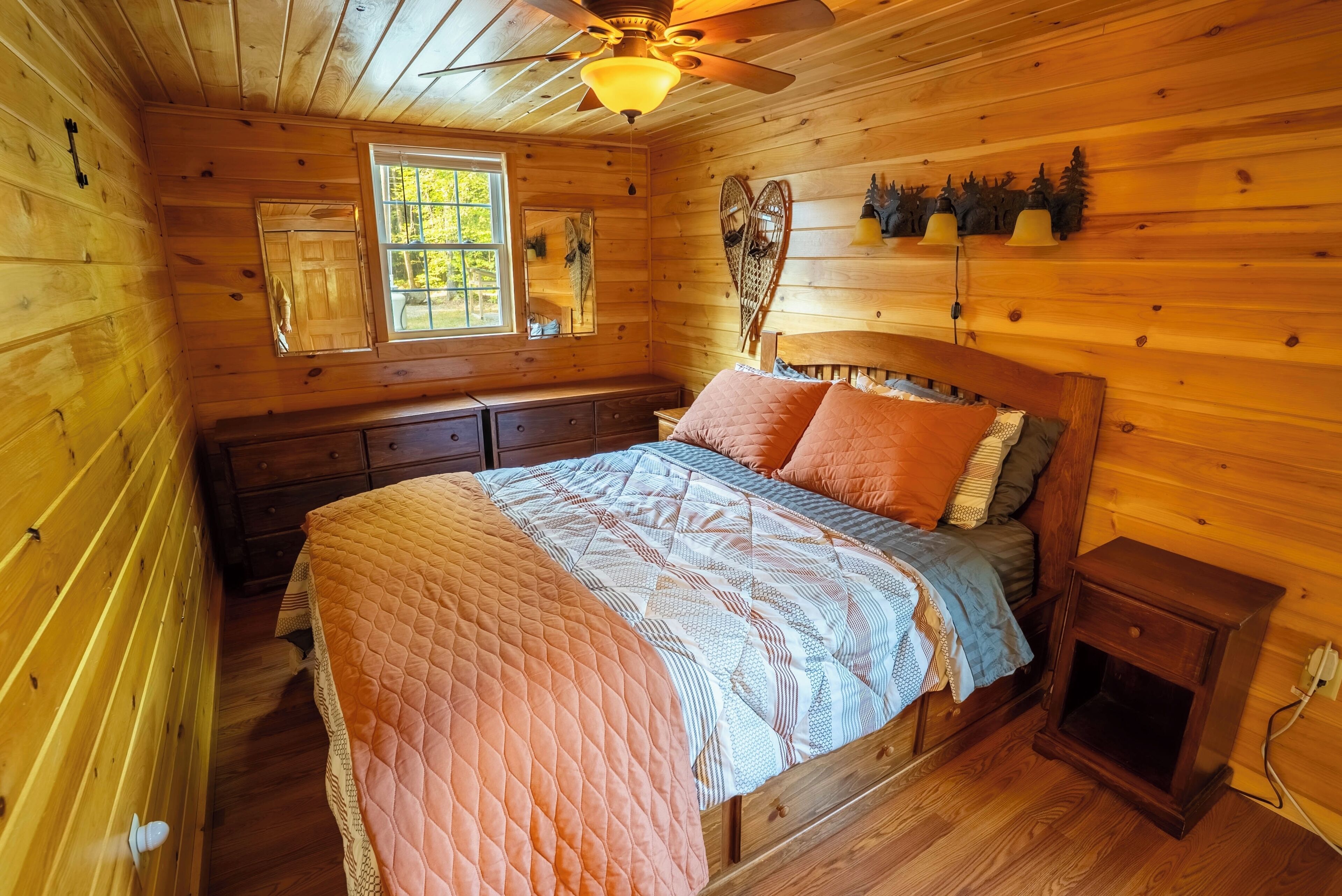 3 chambres, coffres-forts dans les chambres, bureau, Wi-Fi gratuit