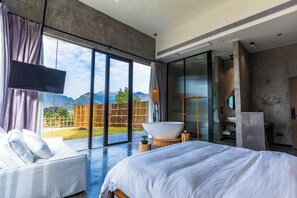 Classic Double Room, Garden View