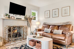 Smart TV, fireplace, music library