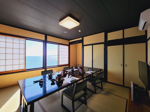 Ryokan dining