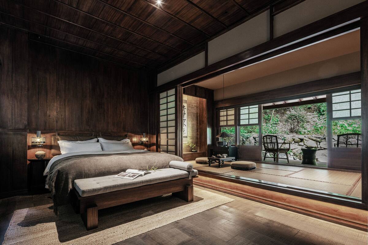 Economy Villa, Mountain View | Free minibar, blackout curtains, soundproofing