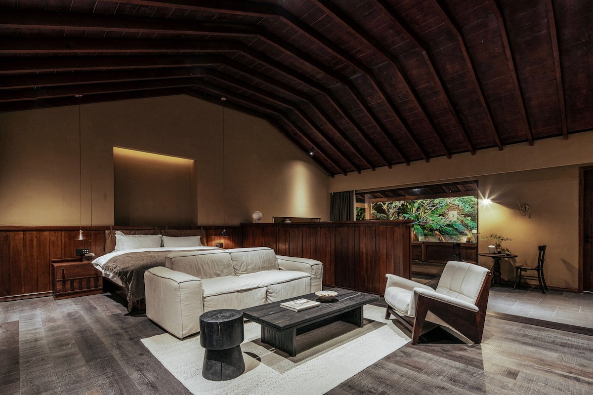 Suite Classic | 1 camera, minibar con snack e bevande gratuite, tende oscuranti