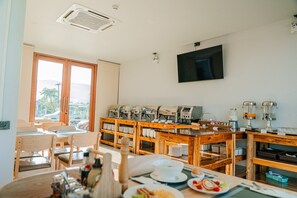 Daily continental breakfast (THB 150 per person)