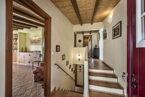 Interior - Rustic Retreat with Pool and Stunning Views (Altura)