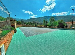 Sport court