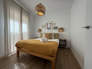 2 chambres, fer et planche à repasser, accès Internet, draps fournis