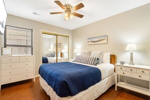 2 makuuhuonetta, silitysrauta/-lauta, ilmainen Wi-Fi, vuodevaatteet