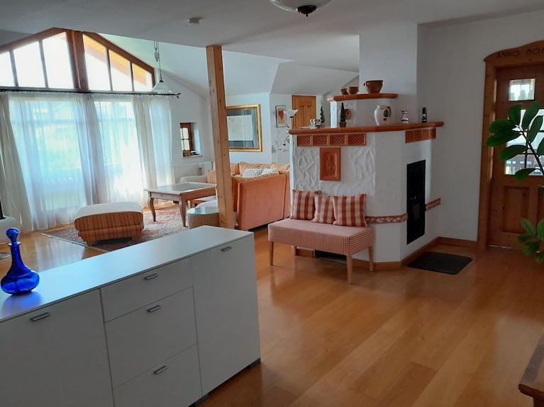 Klimatisierte Ferienwohnung (110qm) Mit Balkon Und 2 Schlafzimmer - Cham