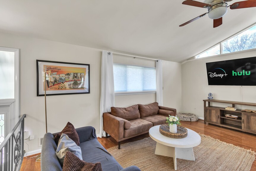 4br Family Getaway W/ King Bed + 5 Tvs, Mins To Dc/oldtown,gameroom,pet Friendly - Burke, VA