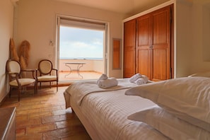 4 chambres, fer et planche à repasser, Wi-Fi gratuit, draps fournis
