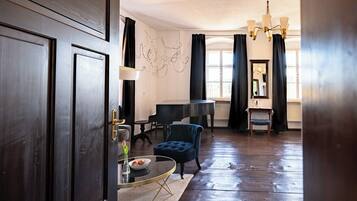 Suite junior, vista a la ciudad | 1 habitación, ropa de cama hipoalergénica, wifi gratis y ropa de cama