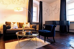 Ropa de cama hipoalergénica, wifi gratis y ropa de cama 