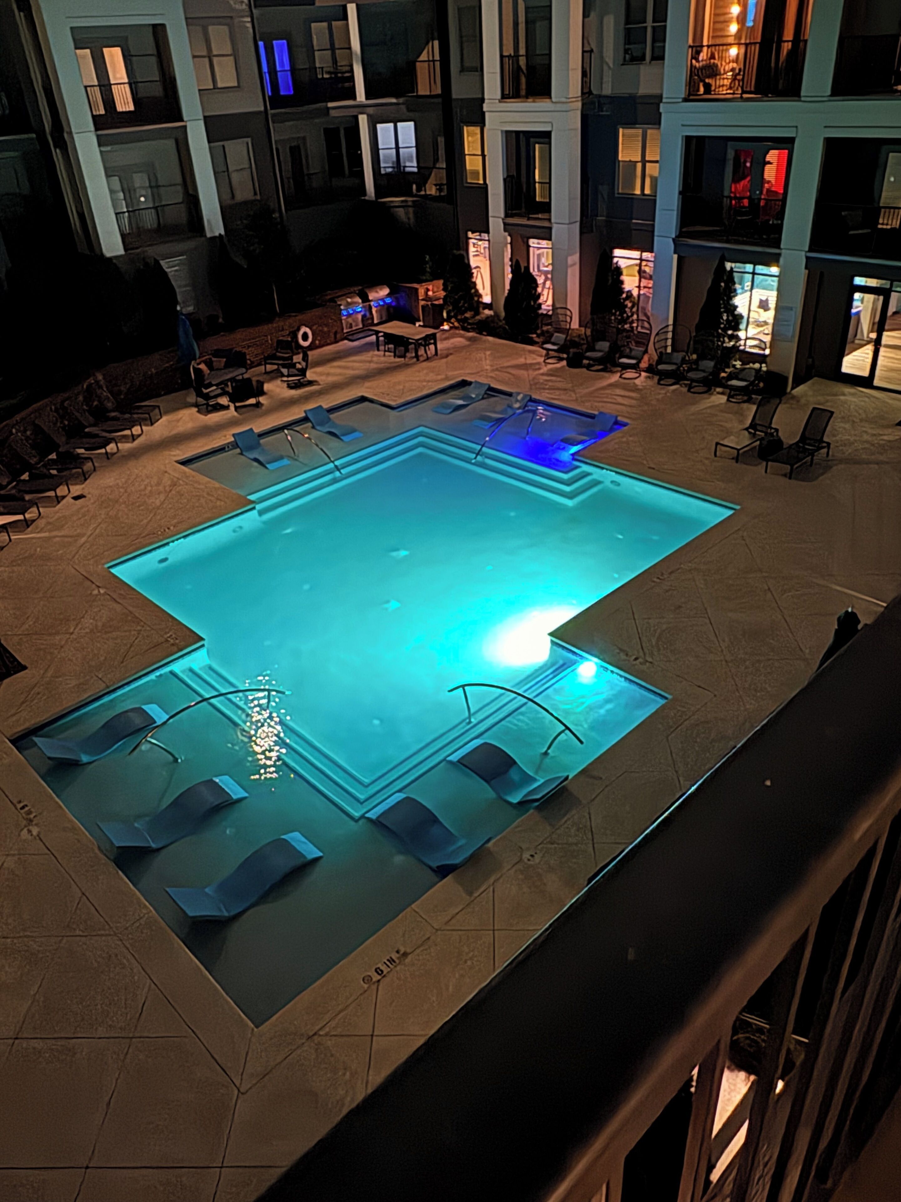 Udendørs pool, opvarmet pool