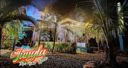 THE JUNGLE Vacation Home