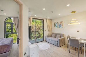 Căn hộ Tiêu chuẩn, ban công, quang cảnh núi | 1 phòng ngủ, két bảo mật tại phòng, bàn ủi/dụng cụ ủi quần áo