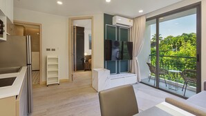 Căn hộ Tiêu chuẩn, ban công, quang cảnh núi | 1 phòng ngủ, két bảo mật tại phòng, bàn ủi/dụng cụ ủi quần áo 