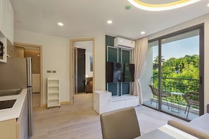 Căn hộ Tiêu chuẩn, ban công, quang cảnh núi | 1 phòng ngủ, két bảo mật tại phòng, bàn ủi/dụng cụ ủi quần áo