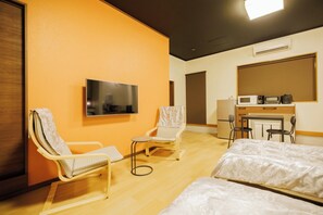 Desk, free WiFi, bed sheets