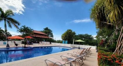 LUXURIOUS 2-bedroom 2 bathroom condo in Esterillos Este. WALK to Bejuco Beach!