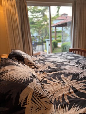 2 makuuhuonetta, silitysrauta/-lauta, ilmainen Wi-Fi, vuodevaatteet