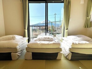 3 Schlafzimmer, Schreibtisch, kostenloses WLAN, Bettwäsche