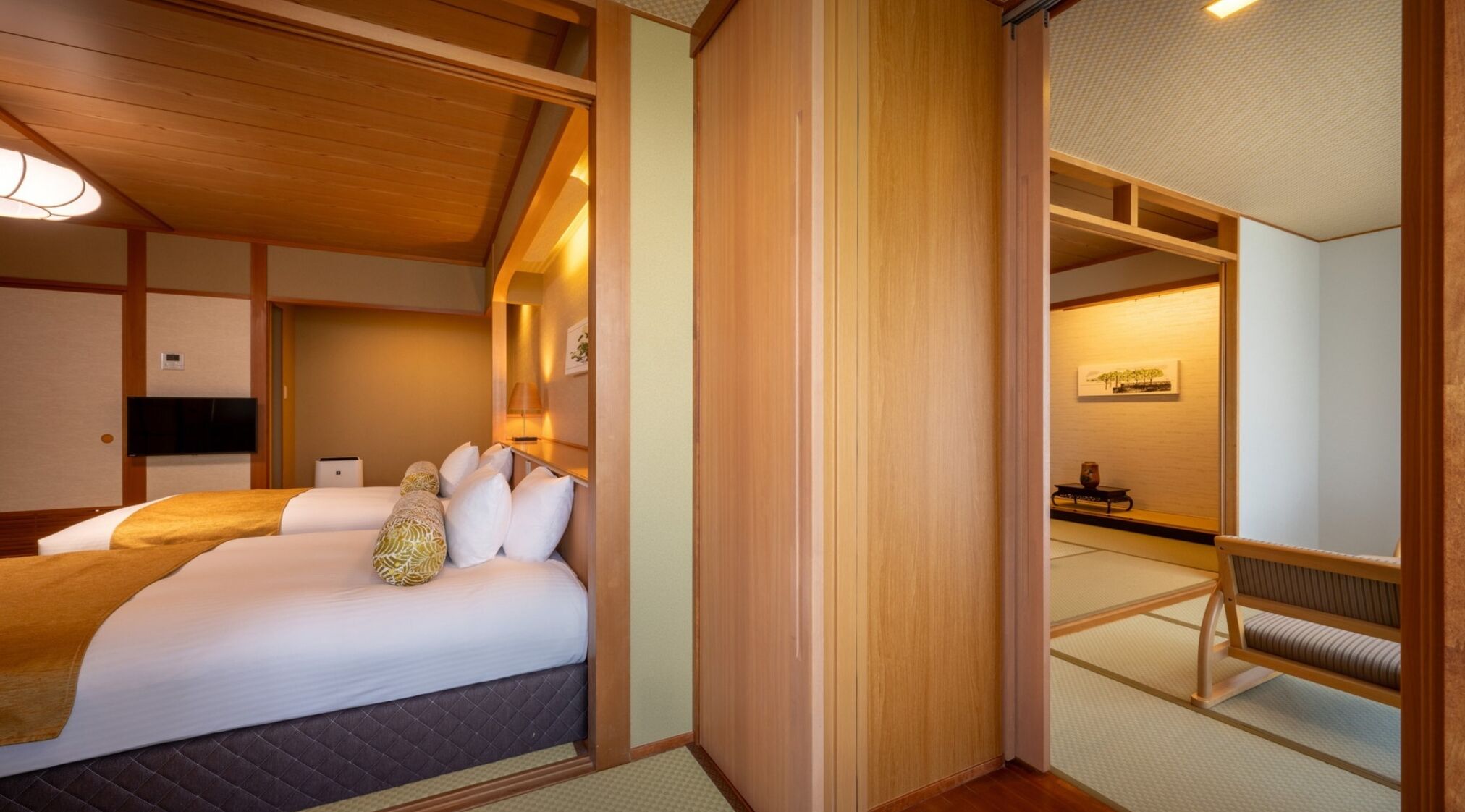 1 室のベッドルーム、デスク、アイロン / アイロン台、WiFi (無料)