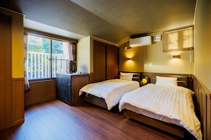 4 slaapkamers, een bureau, gratis wifi, beddengoed