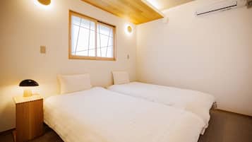 2 bedrooms, desk, free WiFi, bed sheets