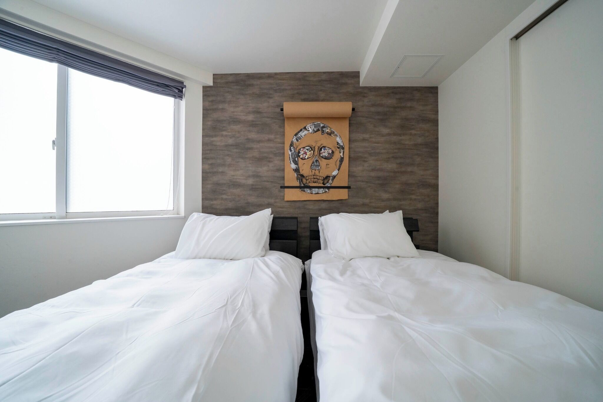 3 室のベッドルーム、アイロン / アイロン台、WiFi (無料)、ベッドシーツ