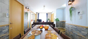Dining on a spacious terrace Floor area 71 Proje / Nagoya Aichi