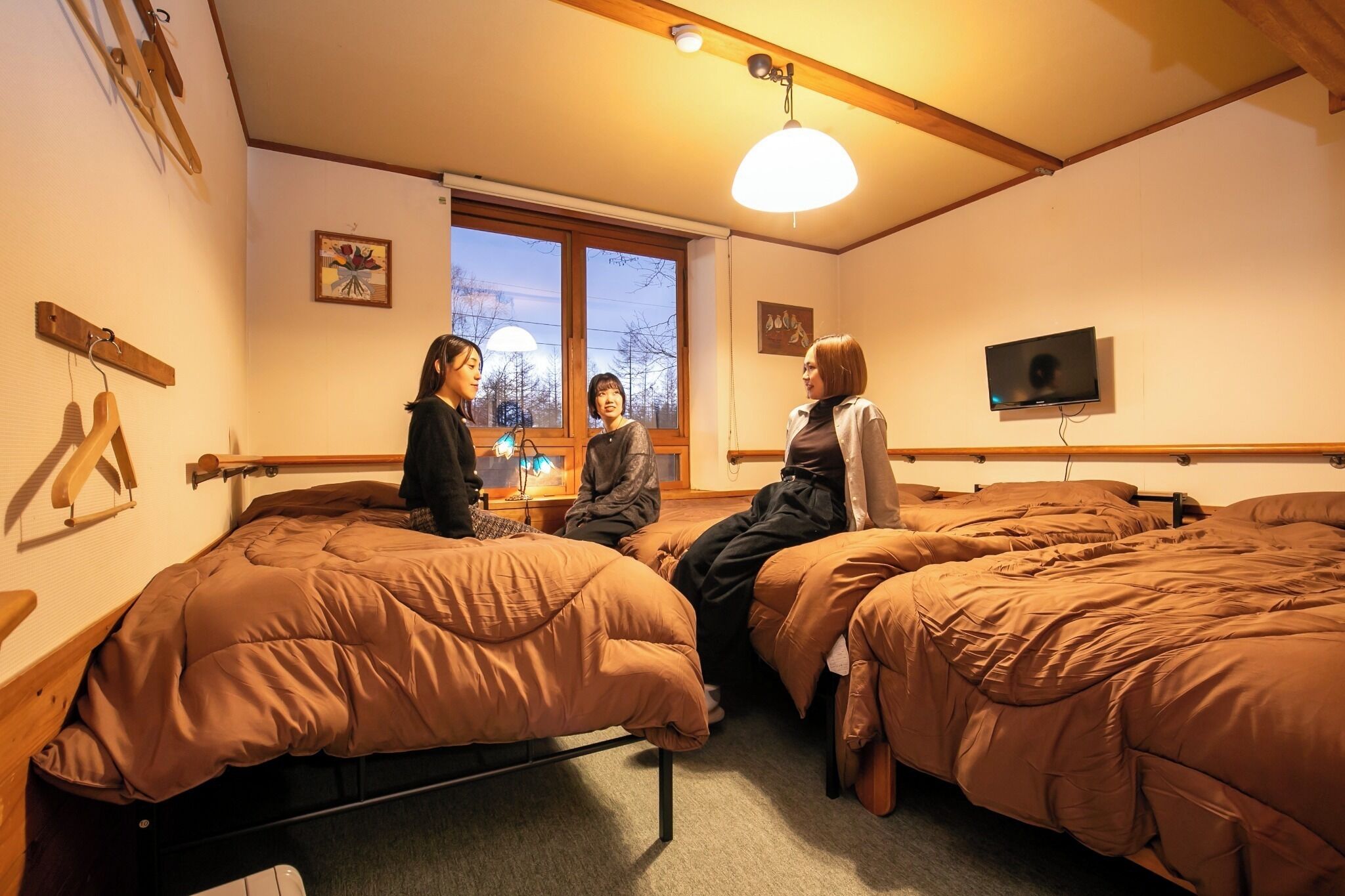 10 chambres, bureau, Wi-Fi gratuit, draps fournis