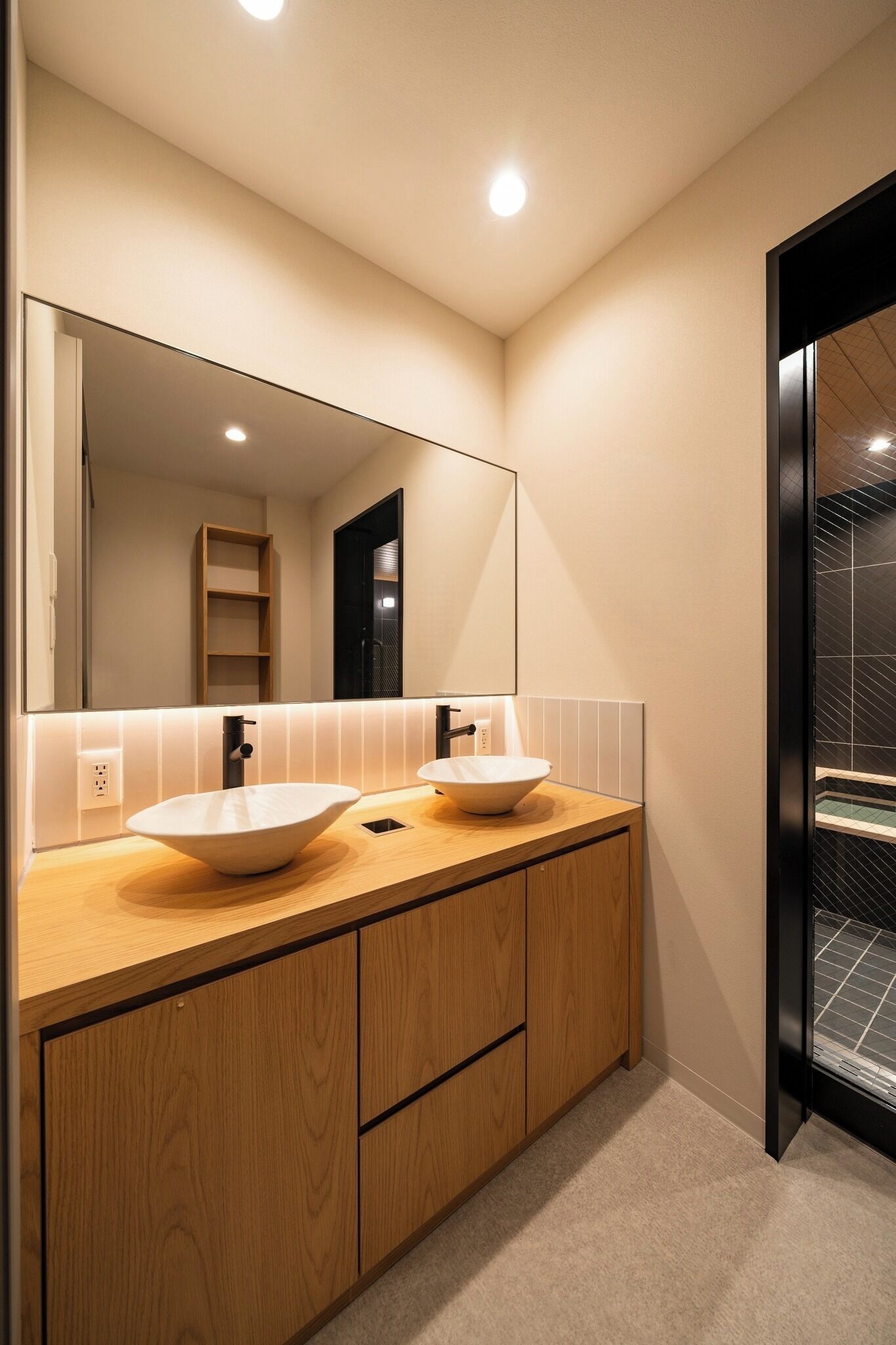 ヘアドライヤー、タオル、石鹸、シャンプー